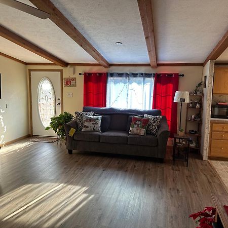 Spacious Cozy Getaway ! King Bed, Game Room, Out Door Patio Cairo Luaran gambar